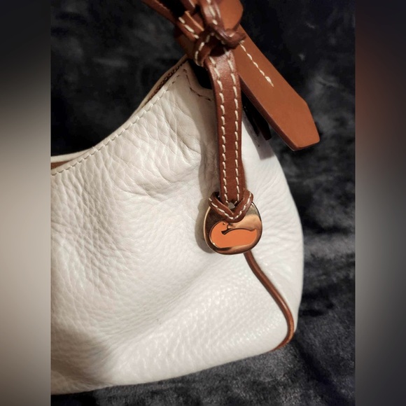 Vintage DOONEY AND BOURKE SHOULDER BAG - Picture 4 of 8